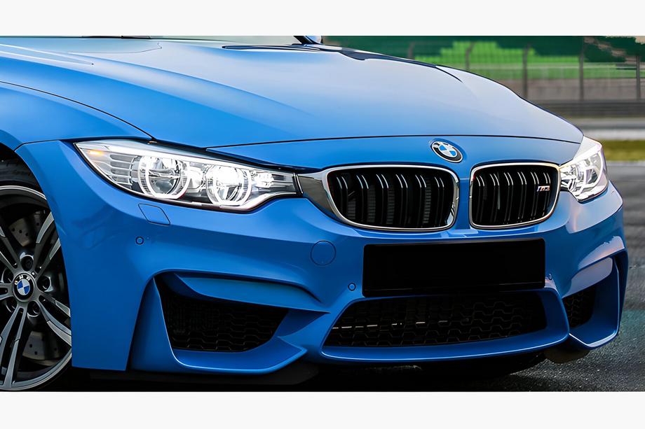 BMW 3-serien F30/F31 2012–2019 M-Look njurgaller (svart högglans med kromkant) Image