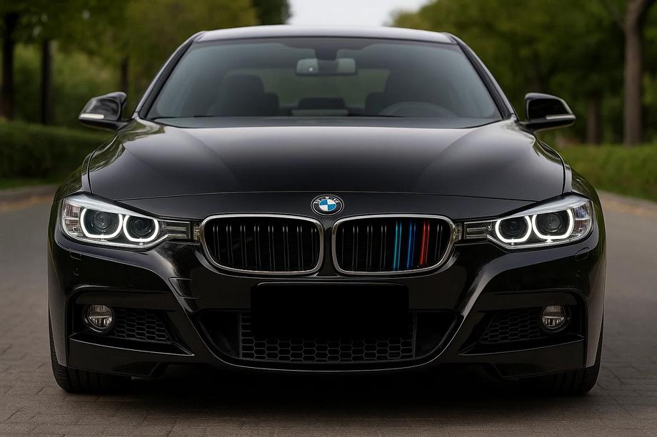 BMW 3-serien F30/F31 2012–2019 Njurgaller M-Look (M-Color med kromkant) Image