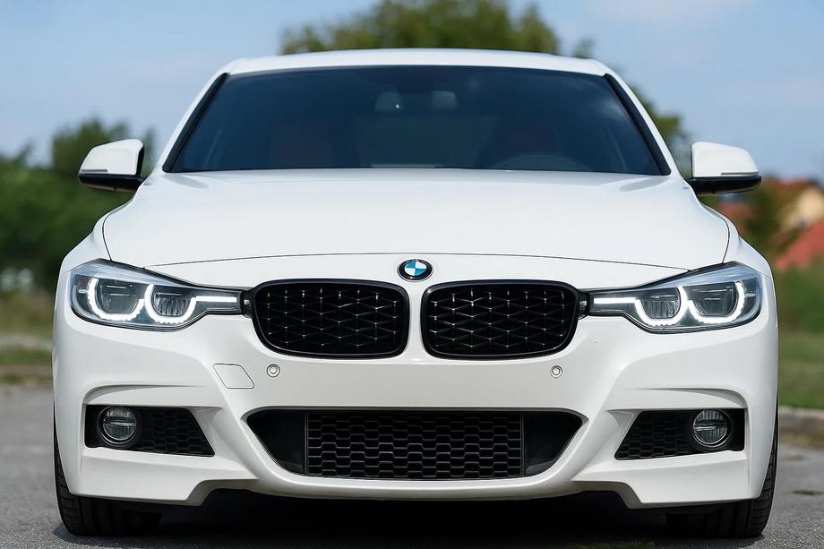BMW 3-serien F30/F31 2012–2019 Njurgaller Diamond Black Image