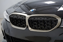 BMW 3-serien G20/G21 2018– Njurgrill Diamond Black (2018-2022, kromlist) foto 1