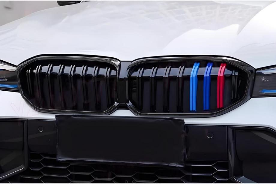 BMW 3-serien G20/G21 2018– Njurgaller 1 ribba (2022+, M-Color) Image