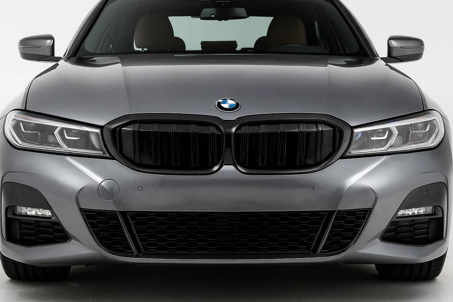 BMW 3-serien G20/G21 2018– M-Look njurgrillar (för G28 2022+, blanksvart) Image