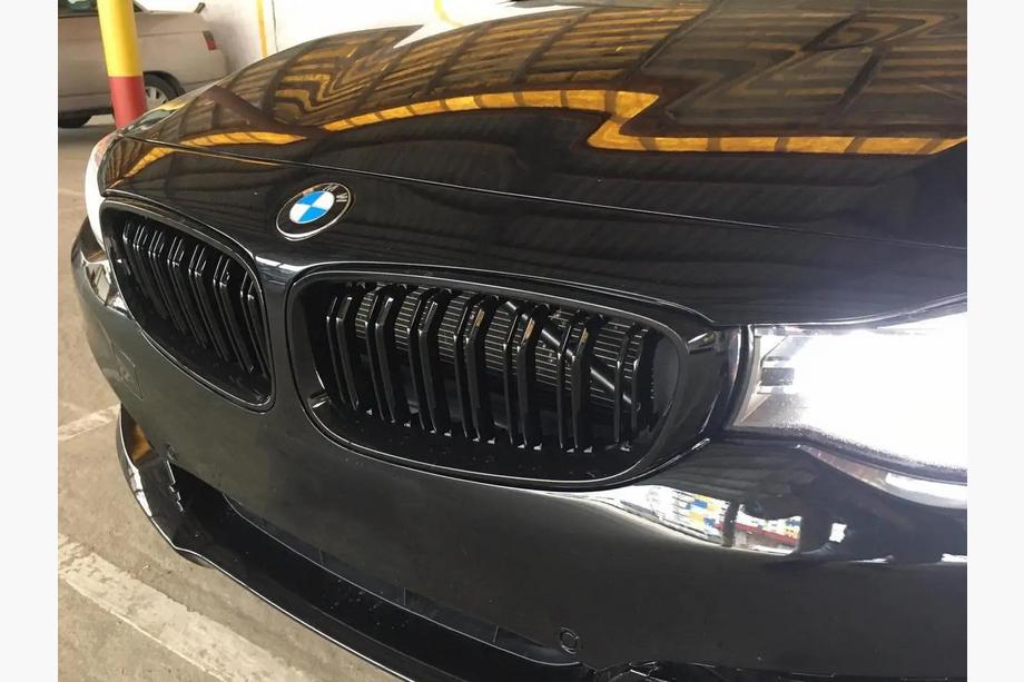 BMW 3-serie F34 2013–2020 M-Look njurgaller (blank svart) Image