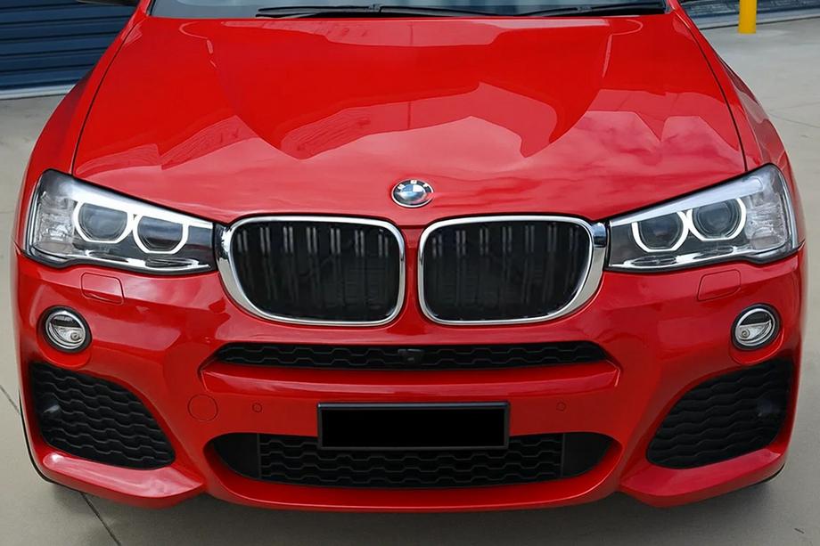 BMW X4 F26 2014–2018 M-Look njurgaller (svart högglans med kromkant) Foto 1