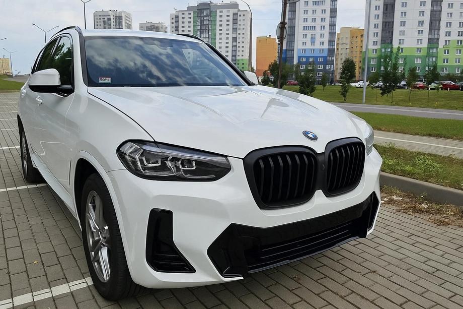 BMW X3 G01 2018– Frontgrill 1 Bar (2021+, matt svart) Image