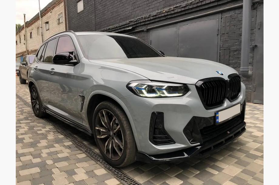 BMW X3 G01 2018– M-Look njurgrillar (2021+, blank svart) Image