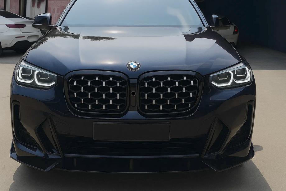 BMW X3 G01 2018– Njurgrillar Diamond Silver (2021+, svart kant) Image