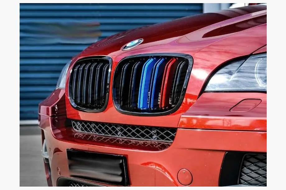 BMW X5 E70 2007–2013 M-Look njurgaller (M-Color) Image