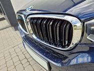 BMW X5 F15 2013–2018 M-Look njurgaller (svart högglans med kromkant) foto 3
