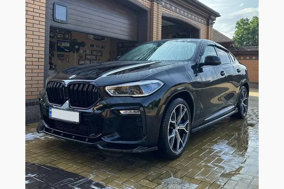 BMW X6 G06 2019–2027 M-look njurgrill (2019-2022, blanksvart) Foto 1