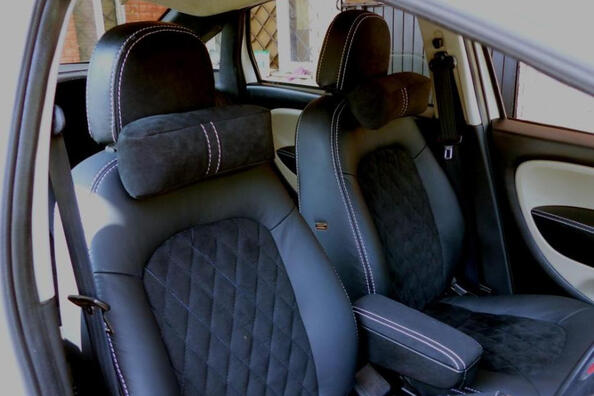 Alcantara eller äkta läder: vad är bäst för bilens kupé?