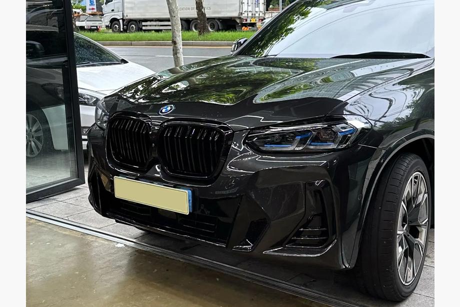 BMW X3 G01 2018– M-Look njurgrill (för G08i, blanksvart) Image