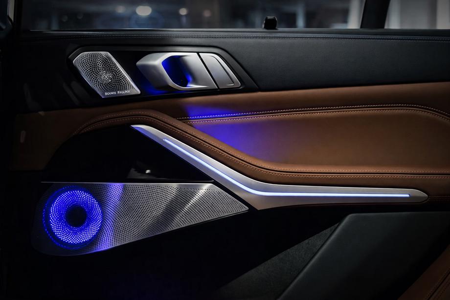 BMW X5 G05 2019–2026 Sats dekorlister med belysning Bowers&Wilkins Foto 4