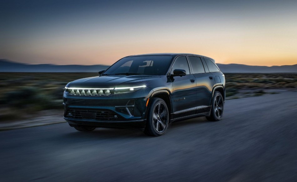 Test av den eldrivna Jeep Wagoneer S