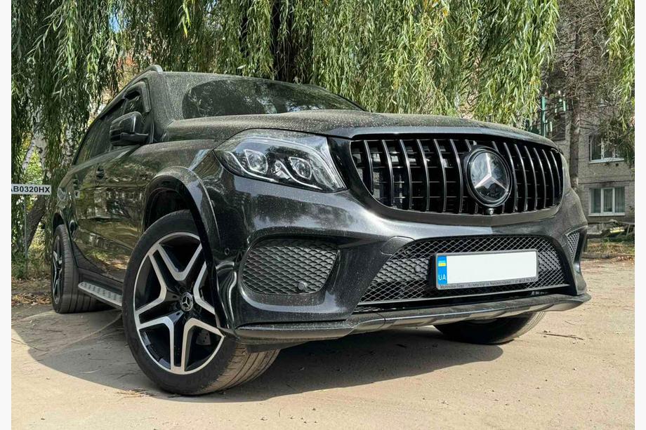 Mercedes GL/GLS-klass X166 2012–2019 Frontgrill GT Panamericana Black (för GLS) Image