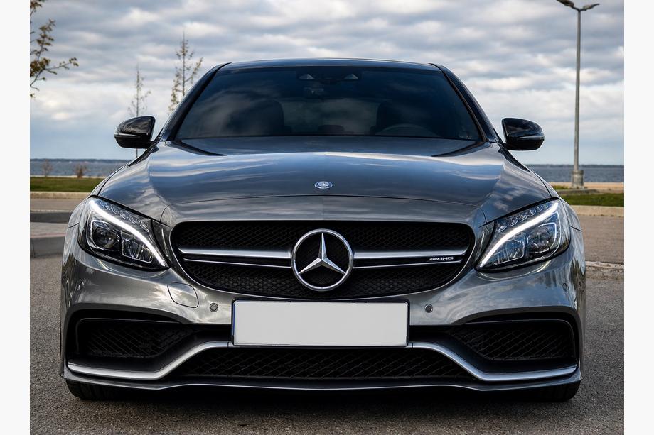 Mercedes C-class W205 2014–2021 Komplett främre stötfångare (AMG C63-designs 2014-2018) Foto 1