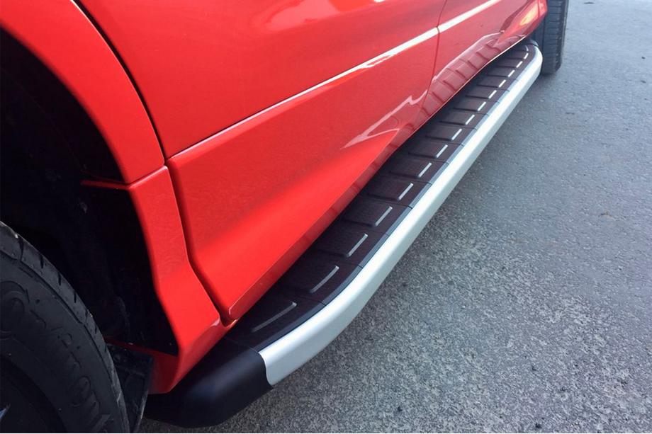Ford Kuga/Escape 2013–2019 Sidosteg Fullmond (2 st, aluminium) Image