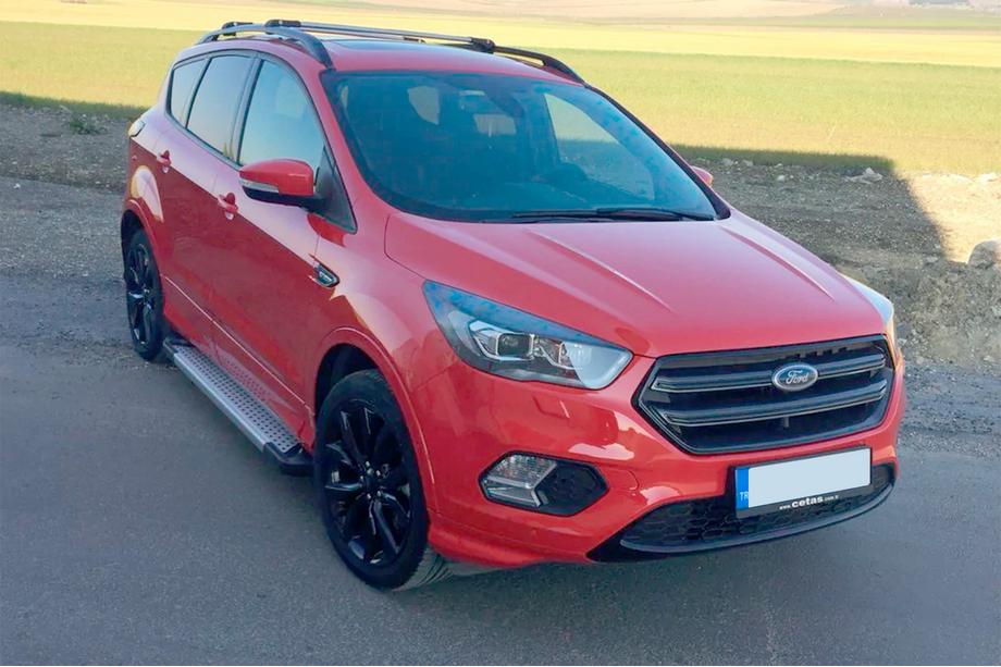 Ford Kuga/Escape 2013–2019 Sidosteg Allmond Grey (2 st, aluminium) Med lackerade dörrplåtar Foto 2