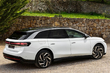 Test av Volkswagen ID.7 Tourer: elektrisk kombi för långa resor foto 5