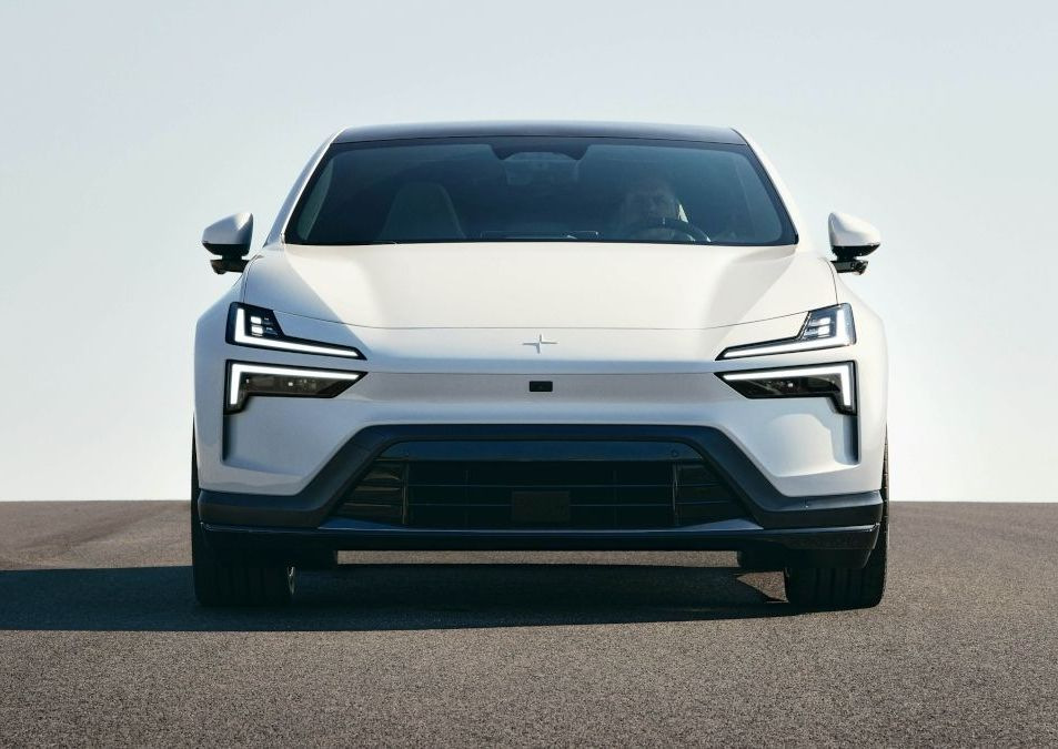 Test av Polestar 4: Elektrisk coupé-crossover med karaktär
