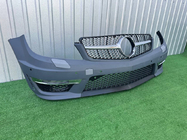 Mercedes C-klass W204 2007–2015 Främre stötfångare 2011-2014 AMG C63 med Diamond Silver-grill foto 2