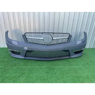 Främre stötfångare 2011-2014 AMG C63 med Diamond Silver-grill Mercedes C-klass W204 2007–2015 foto 1