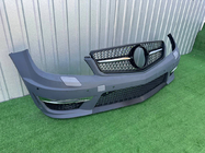 Mercedes C-klass W204 2007–2015 Främre stötfångare 2011-2014 AMG C63 med Diamond Black-grill foto 1