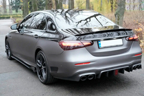 Mercedes E-klass W213 2016–2023 Bakre stötfångardiffusor (för E63 AMG 2020-2023, kolfiber) foto 1