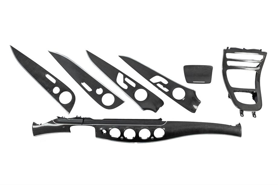Mercedes E-klass W213 2016–2023 Instrumentpanelslister (kolfiber) Image