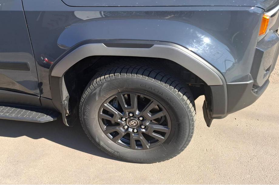 Toyota Land Cruiser Prado 250 2023– Hjulhuslister Foto 2