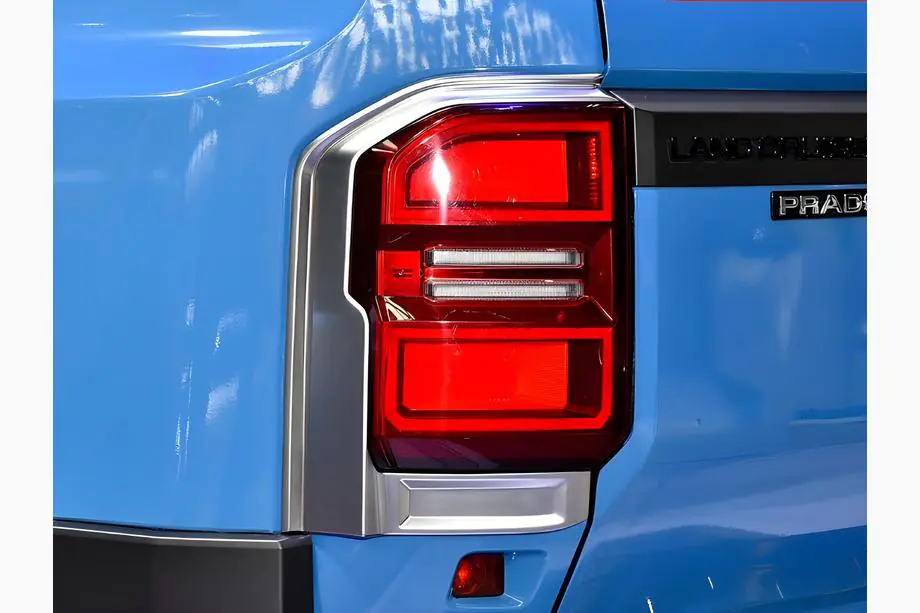 Toyota Land Cruiser Prado 250 2023– Kromade bakljusramar Image