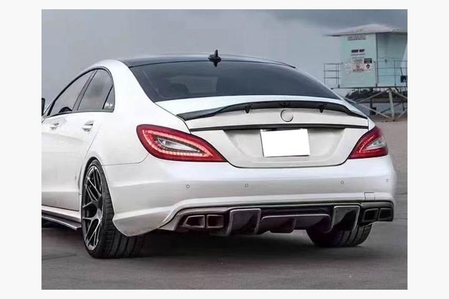Mercedes CLS C218 2011–2018 Diffusor till bakre stötfångare (för AMG-Line/CLS63 AMG 2011-2014, kolfiber) Foto 3