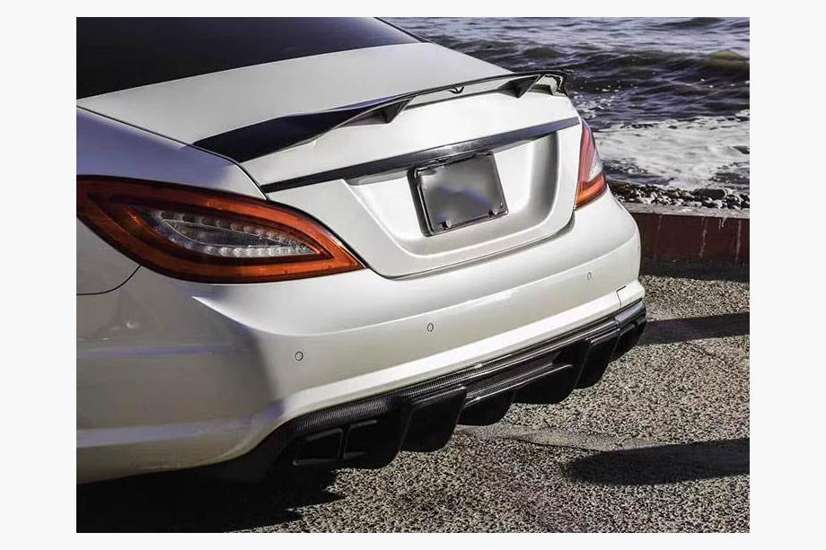 Mercedes CLS C218 2011–2018 Diffusor till bakre stötfångare (för AMG-Line/CLS63 AMG 2011-2014, kolfiber) Foto 5