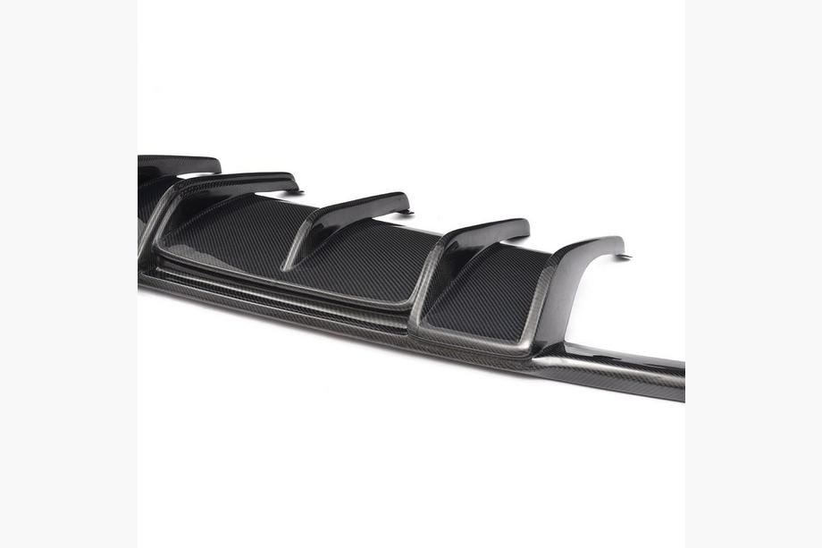 Mercedes CLS C218 2011–2018 Diffusor till bakre stötfångare (för AMG-Line/CLS63 AMG 2011-2014, kolfiber) Foto 9