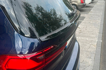 BMW X7 G07 2019– Nedre spoiler V1 (Svart högglans) foto 7