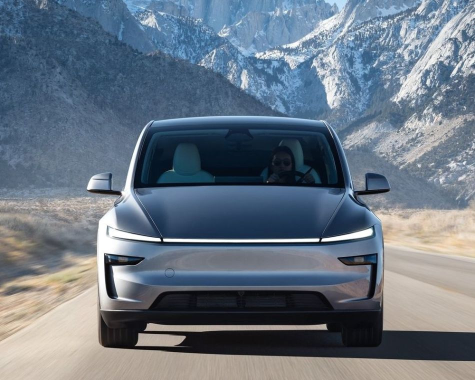 Tesla Model Y 2025 recension: eldriven crossover på en ny nivå