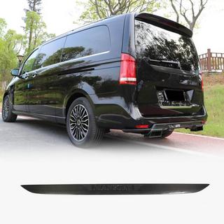 Nedre spoiler (dry carbon) foto 1
