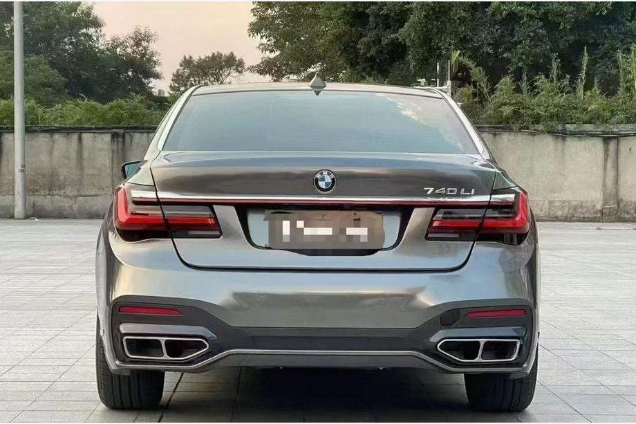 BMW 7-serien F01/F02 2008–2015 Facelift-kit för G12 M760 (utan byte av bagagelucka och bakskärmar) Foto 5