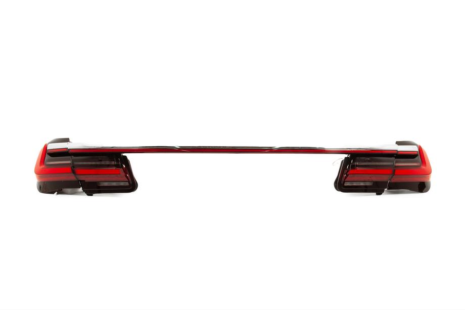 BMW 7-serien F01/F02 2008–2015 Facelift-kit för G12 M760 (utan byte av bagagelucka och bakskärmar) Foto 66