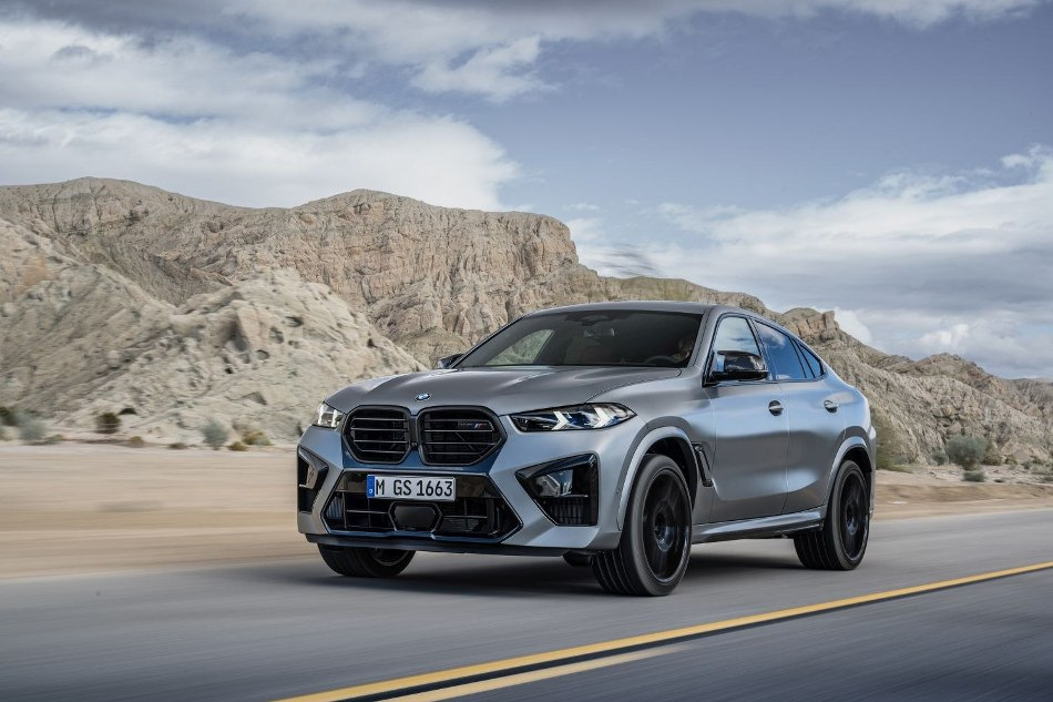 Uppdaterad BMW X6 M (F96): test av den sportiga crossovern