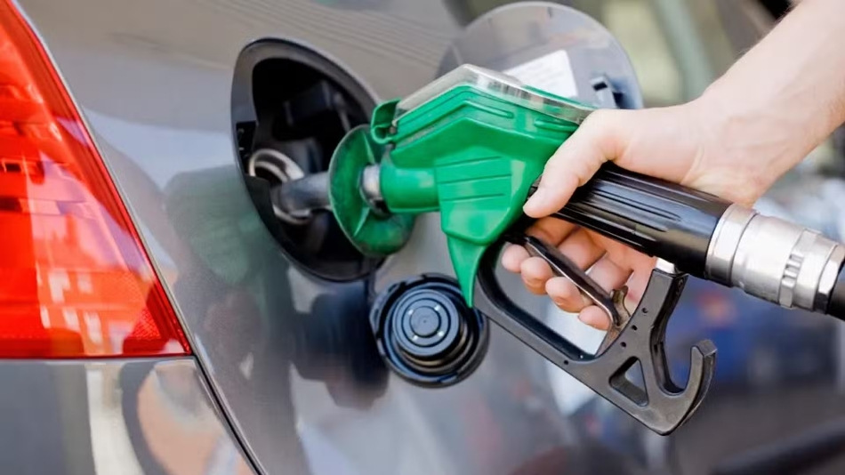 Vilken drivlina drar en bil minst bränsle?