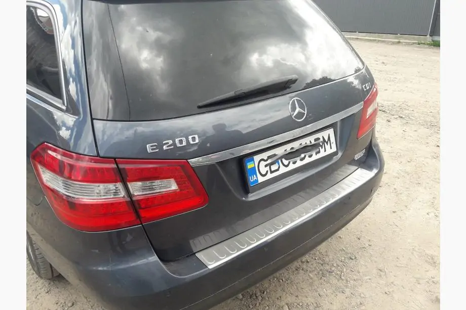 Mercedes E-class W212 2009–2016 Bakre stötfångarskydd OmsaLine (2009-2013, SW, rostfritt stål) Foto 2