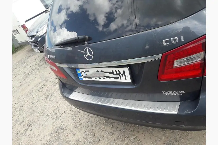 Mercedes E-class W212 2009–2016 Bakre stötfångarskydd OmsaLine (2009-2013, SW, rostfritt stål) Foto 3