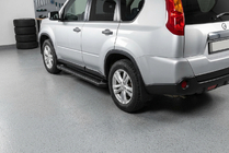 Nissan X-trail T31 2007–2014 Sidosteg Allmond Black (2 st, aluminium) foto 1