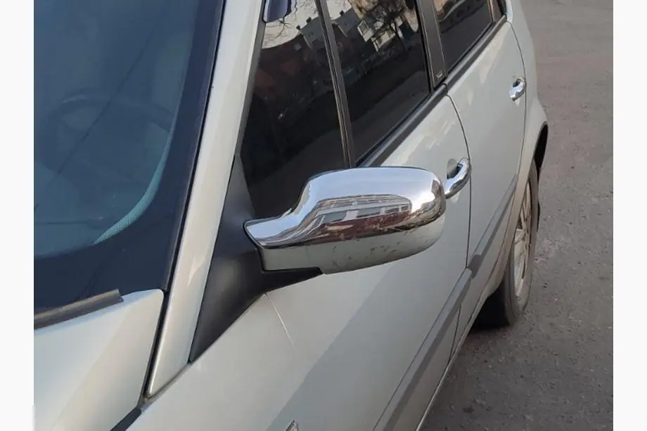 Renault Scenic/Grand 2003–2009 Spegelkåpor (2 st, rostfritt stål) Image
