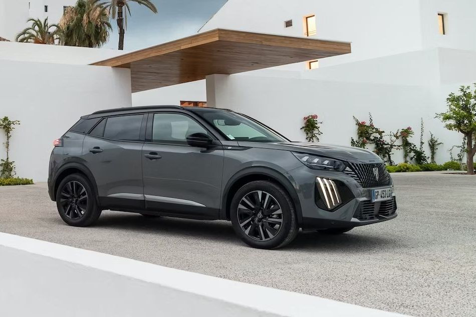 Uppdaterade Peugeot 2008: ny blick på stadscrossovern