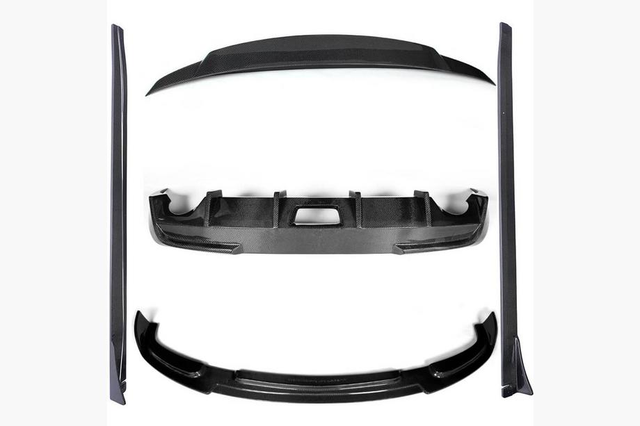 Infiniti G25/G35/37 (V36/CV36) 2006–2015 Carbon FullSet bodykit-kit (för G37 SD 2009-2013, kolfiber) Image