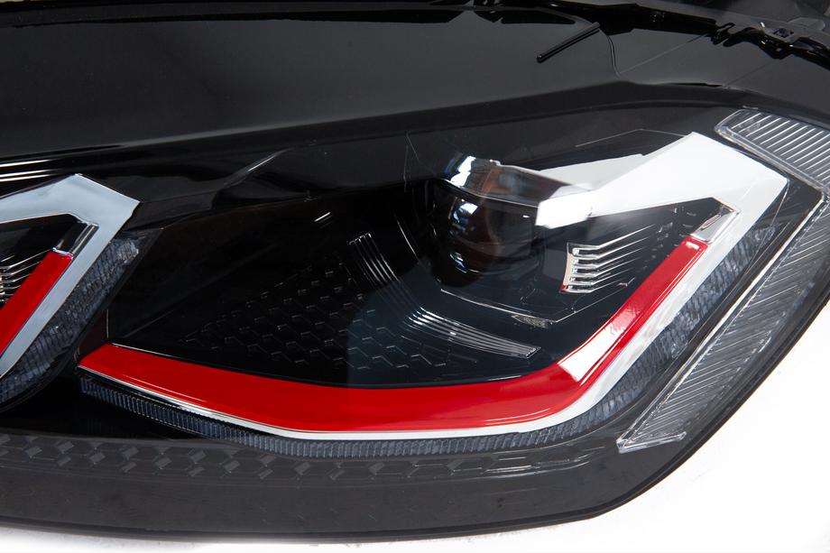 Volkswagen Golf 7/E-Golf 2012–2020 Framstrålkastare Red FullLed (2012-2017, utan styrenheter, 2 st) Foto 6