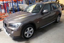 BMW X1 E84 2009–2015 Originala sidosteg (2 st, aluminium) foto 2