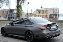 Mercedes E-klass W213 2016–2023 Kolfiberkåpor för framskärmar foto 7